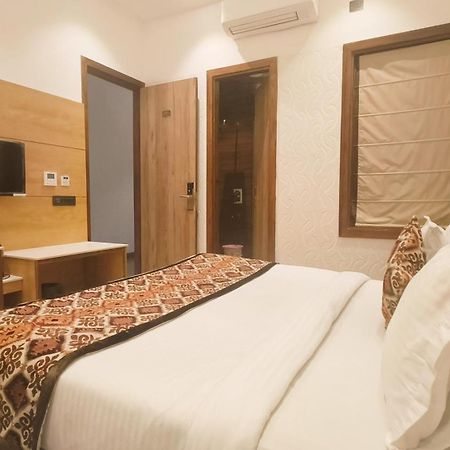 Blessings Hotel Амритсар Экстерьер фото