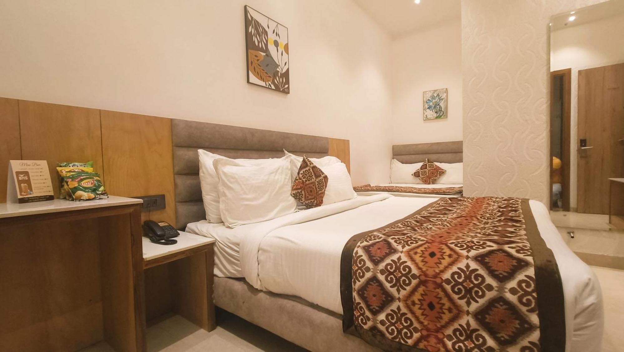 Blessings Hotel Амритсар Экстерьер фото