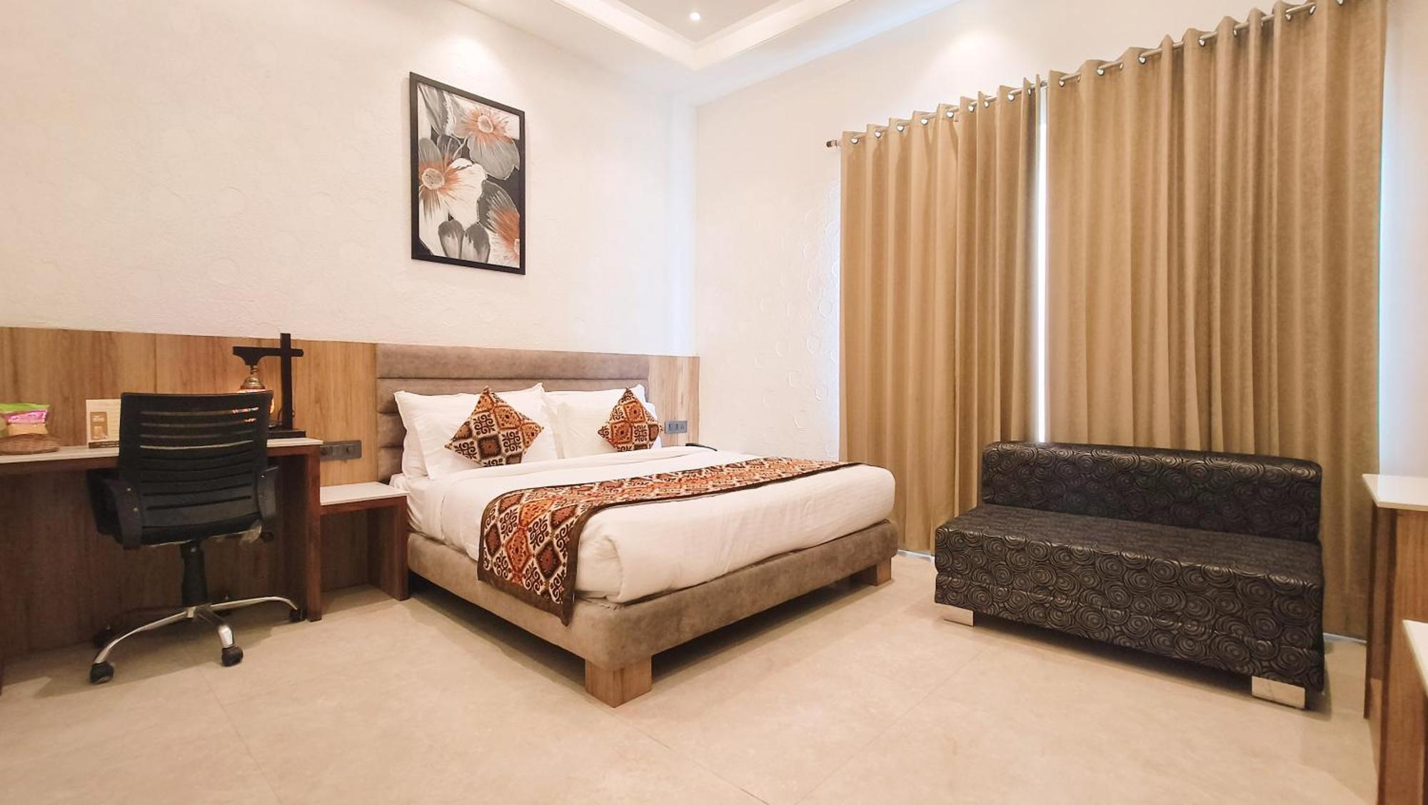 Blessings Hotel Амритсар Экстерьер фото